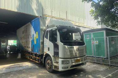 二手一汽解放 J6L中卡 220马力 8米厢式载货车(国五) 单桥 大柴二手载货车 黄牌图片