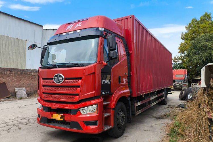 二手一汽解放 260马力 载货车