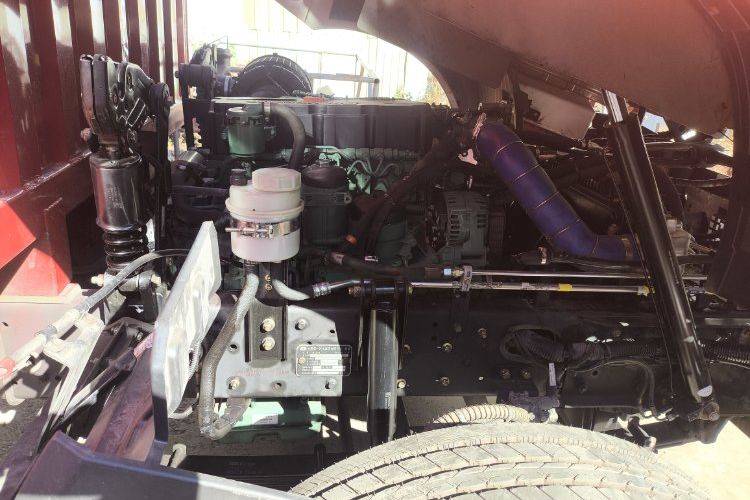 二手一汽解放 260马力 载货车