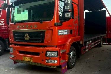 二手中国重汽 汕德卡SITRAK G5S重卡 豪华版 290马力 4X2 9.6米AMT自动档厢式载货车(国六) 单桥 曼二手载货车 黄牌图片