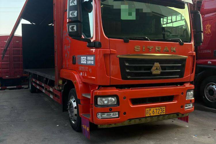 二手重汽汕德卡 290马力 载货车