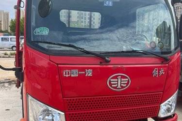 二手解放 J6F 130马力 4.2米单排栏板轻卡(国六) 单桥 潍柴二手载货车 蓝牌