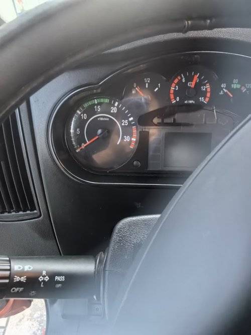 一汽解放 220马力 载货车