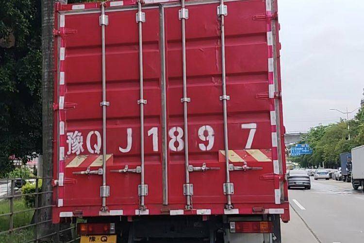 二手陕汽商用车 300马力 载货车