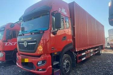 二手东风商用车 天锦KR PLUS 舒适版 290马力 4X2 9.8米厢式载货车(国六)(速比3.64)(高顶双卧)(国六) 单桥 康明斯二手载货车 黄牌图片