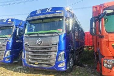二手东风柳汽 乘龙H7重卡 500马力 8X4 9.47米仓栅式载货车(国六) 前四后八 玉柴二手载货车 黄牌图片