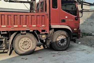 二手福田 时代领航ES5 220马力 6X2 6.8米排半栏板载货车(国六) 前四后四 潍柴二手载货车 黄牌图片