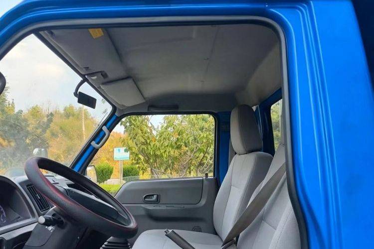 二手江铃汽车 152马力 载货车