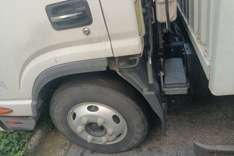 二手江淮帅铃 130马力 载货车
