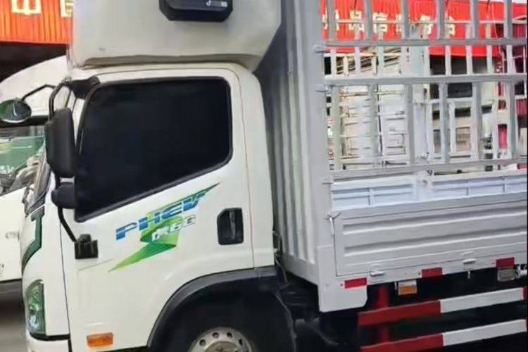 二手一汽解放轻卡 165马力 载货车