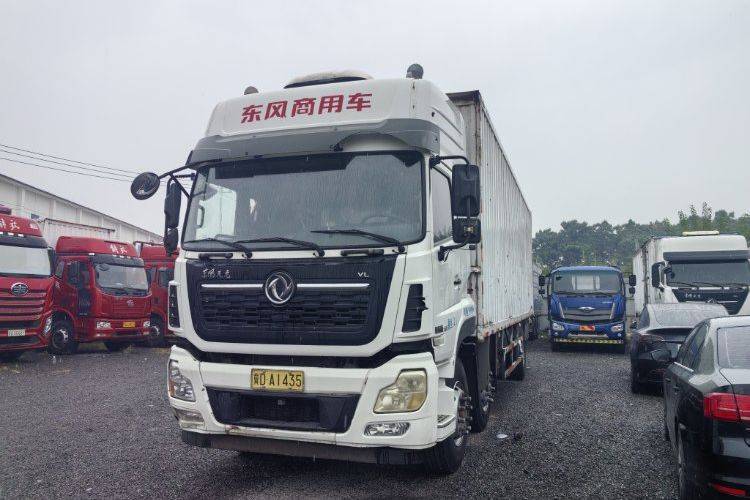 二手东风商用车 292马力 载货车