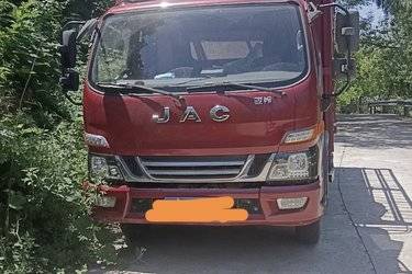 二手江淮 骏铃V6 154马力 3.8米排半厢式轻卡(国五) 单桥 云内动力二手载货车 蓝牌图片