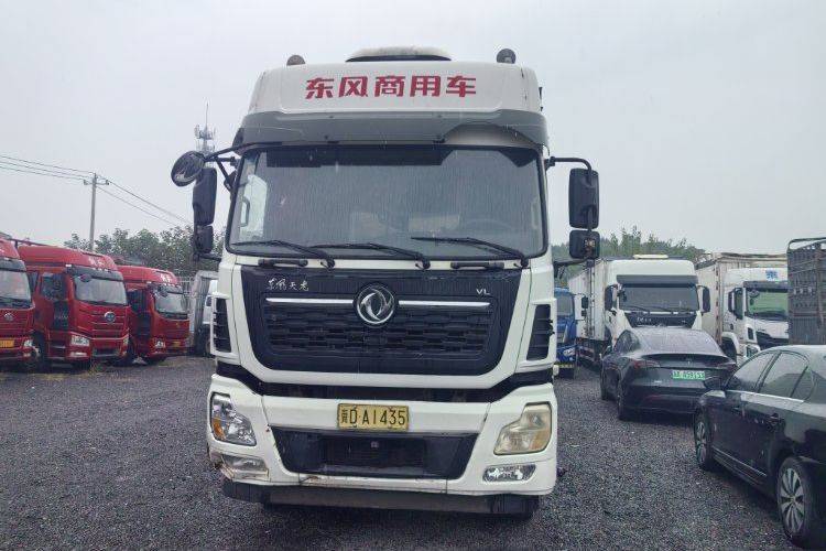 二手东风商用车 292马力 载货车