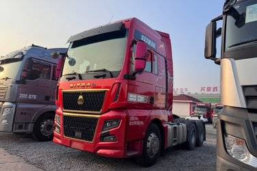 二手中国重汽 汕德卡SITRAK C9H重卡 奢华版 570马力 6X4 AMT自动挡牵引车(国六)(带液缓)(国六) 双驱 曼二手牵引车 黄牌图片