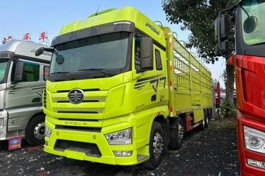 二手一汽解放 J7重卡 经典版 460马力 8X4 9.4米仓栅式载货车(国六) 前四后八 锡柴二手载货车 黄牌图片