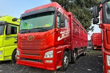 二手青岛解放 JH6重卡 领航版2.0 460马力 8X4 9.4米仓栅式载货车(国六) 前四后八 锡柴二手载货车 黄牌