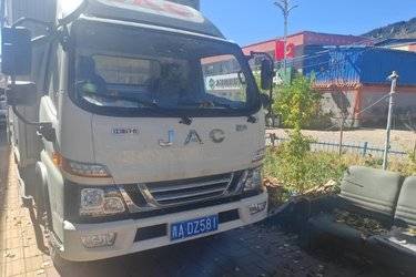 二手江淮 骏铃V5 150马力 4.15米单排厢式轻卡(国六) 单桥 云内动力二手载货车 蓝牌图片