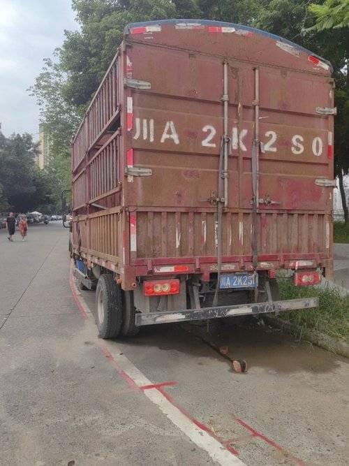福田奥铃 141马力 载货车