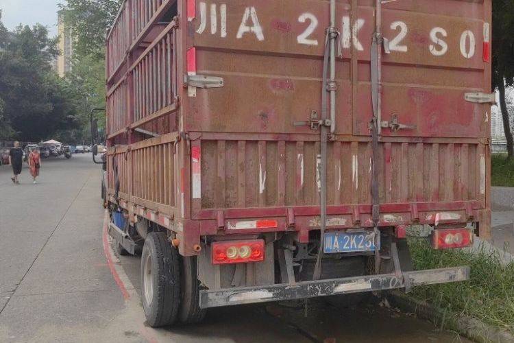 福田奥铃 141马力 载货车