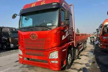 二手青岛解放 JH6重卡 领航版2.0 460马力 8X4 9.5米栏板载货车(国六) 前四后八 锡柴二手载货车 黄牌图片
