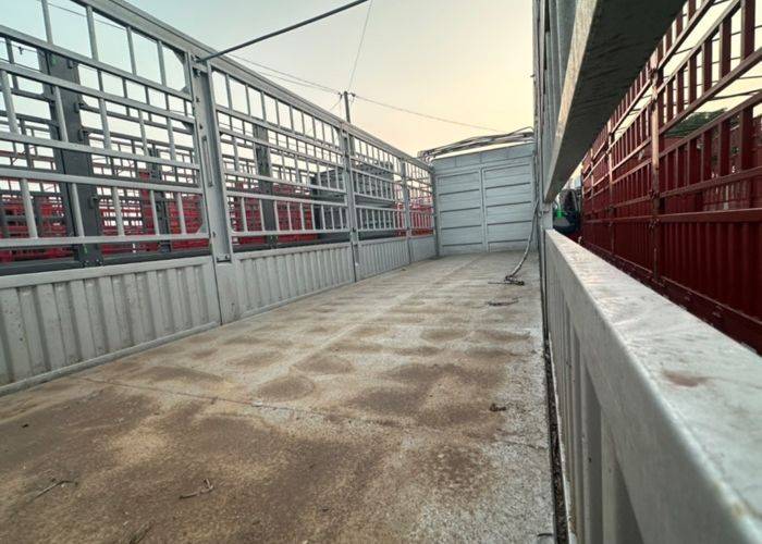 二手一汽解放 460马力 载货车