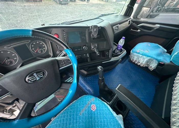 二手一汽解放 460马力 载货车