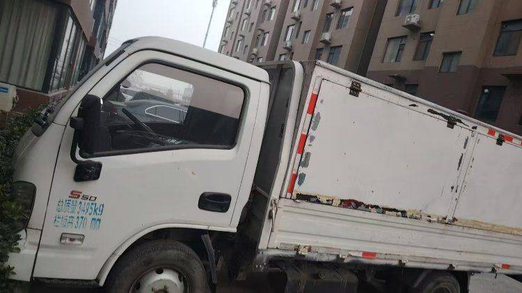 二手上汽轻卡(原上汽跃进) 110马力 载货车