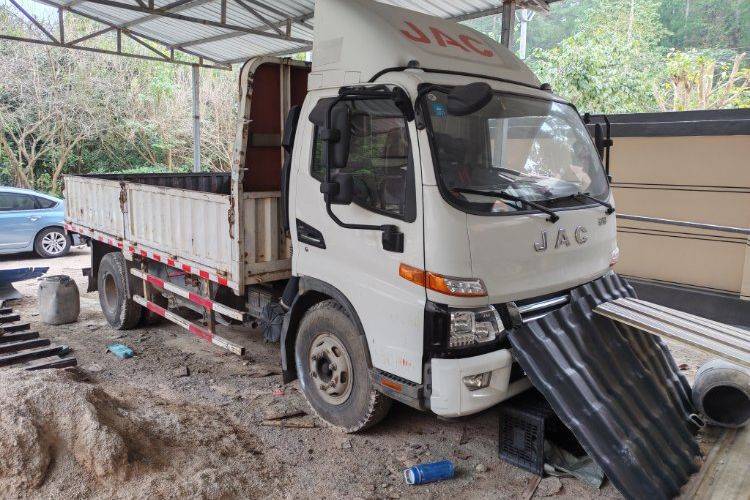 二手江淮骏铃 170马力 载货车