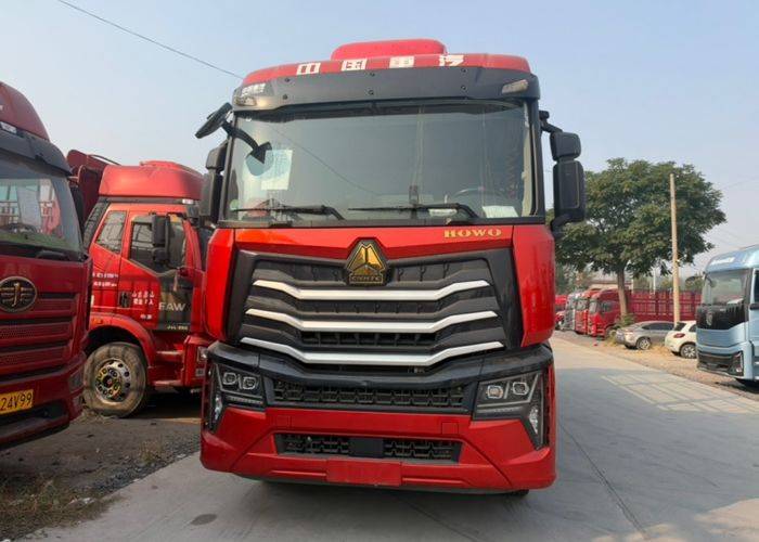 二手重汽豪沃(HOWO) 290马力 载货车