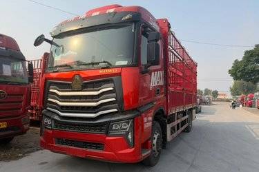 二手中国重汽 HOWO MAX 290马力 4X2 6.75米AMT自动档仓栅式载货车(国六) 单桥 曼二手载货车 黄牌