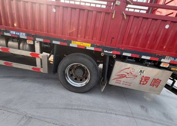 二手重汽豪沃(HOWO) 290马力 载货车