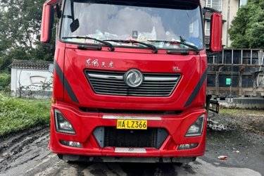 二手东风商用车 天龙KL重卡 560马力 6X4牵引车(国五) 双驱 康明斯二手牵引车 黄牌