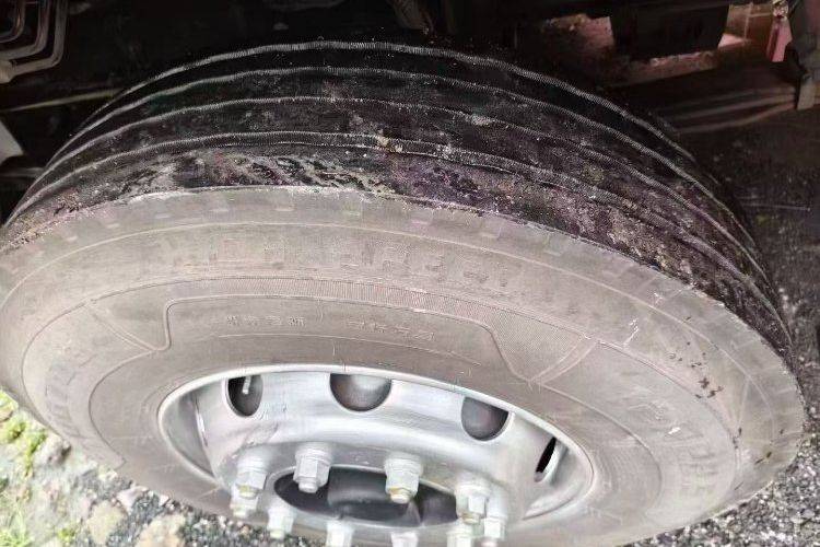 二手东风商用车 465马力 载货车