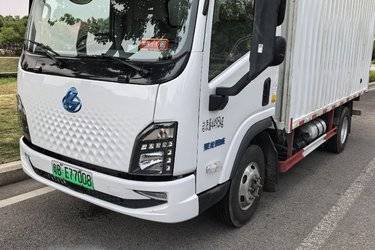 二手东风柳汽乘龙翼威2 气刹 4.165米单排纯电动厢式轻卡 宁德时代100.46kWh  二手电动卡车电动载货车图片