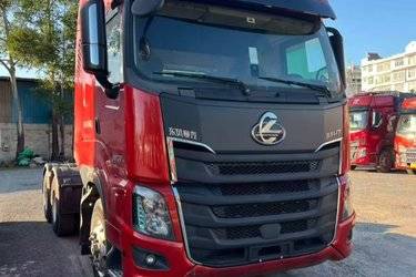 二手东风柳汽 乘龙H7重卡 460马力 6X4牵引车(国五) 双驱 潍柴二手牵引车 黄牌图片