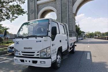 二手庆铃 五十铃100P 120马力 3.235米双排栏板轻卡(速比5.375)(国六) 单桥 庆铃五十铃二手载货车 蓝牌图片