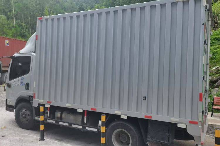 二手一汽解放轻卡 180马力 载货车