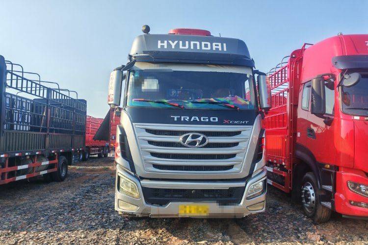 二手现代商用车 430马力 载货车