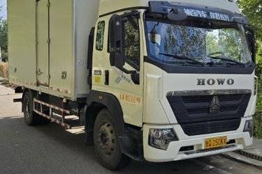二手冷藏车 重汽HOWO轻卡 G5X 220 5.6 4X2图片