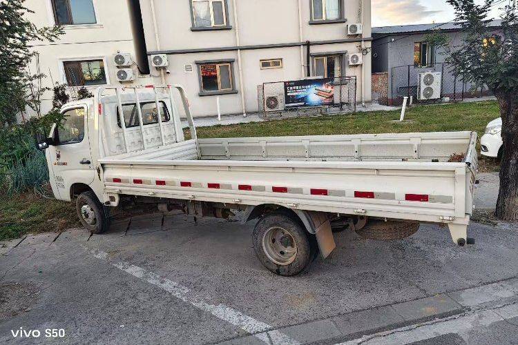 二手福田祥菱 122马力 载货车