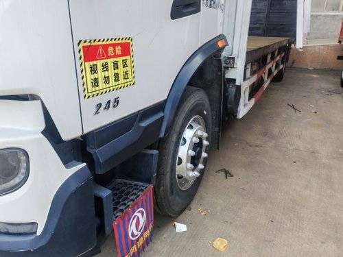 东风商用车 245马力 载货车