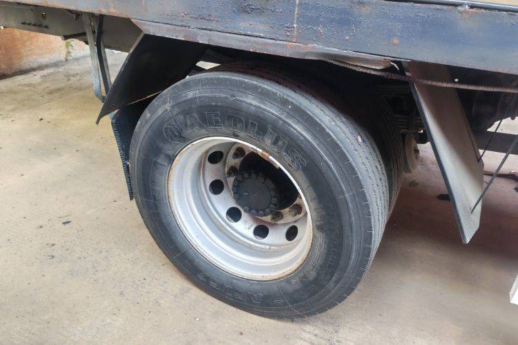 东风商用车 245马力 载货车