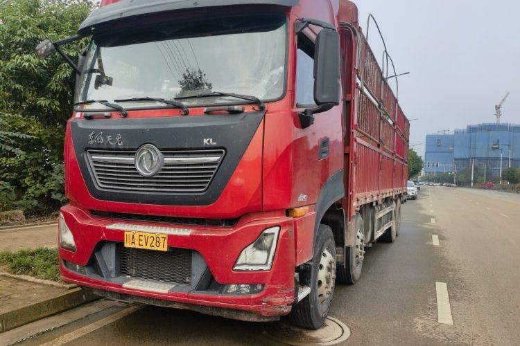 二手东风商用车 465马力 载货车
