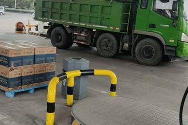 二手福田 瑞沃ES3 220马力 6X2 4.8米自卸车(国五) 前四后四 玉柴二手自卸车 黄牌图片