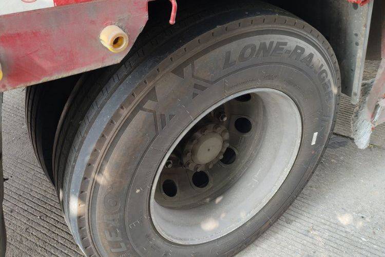 二手青岛解放 290马力 载货车