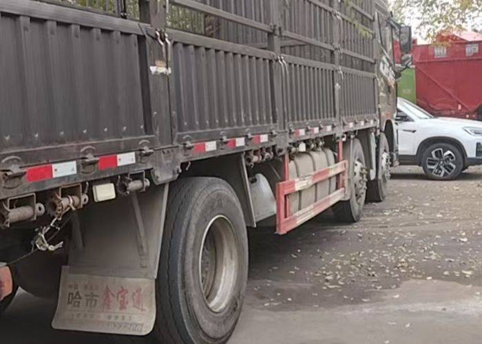 二手一汽解放 290马力 载货车