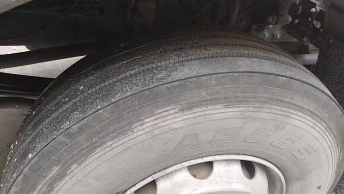 二手一汽解放 290马力 载货车