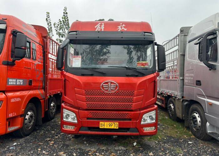 二手青岛解放 350马力 载货车