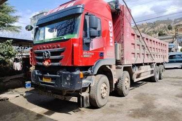 二手上汽红岩 杰狮C500重卡 重载版 560马力 8X4 8.6米自卸车(国五) 前四后八 上菲红二手自卸车 黄牌
