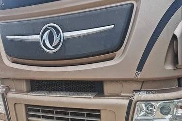 二手东风商用车 天龙旗舰KX 560马力 6X4 AMT牵引车(速比3.64)(液缓)(国五) 双驱 东风康明斯二手牵引车 黄牌